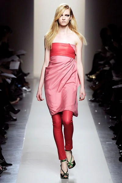Look 37